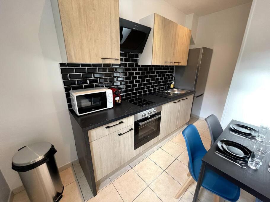 Appartement T2 Pour 3 Personnes Marsilya Dış mekan fotoğraf